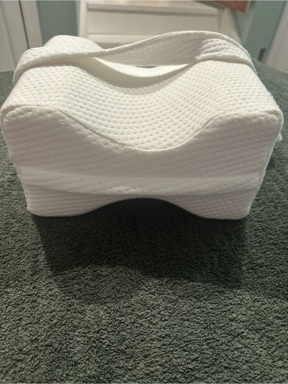 Everlasting Comfort Memory Foam Knee Pillow